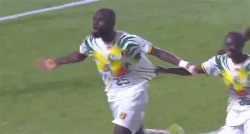 ديانج يساهم في هدف مالي الثاني أمام جنوب أفريقيا