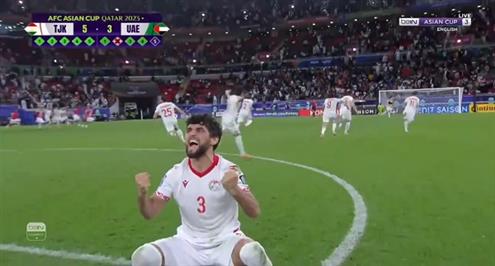 آخر ركلة ترجيح وفرحة لاعبي طاجيكستان بالتأهل لربع نهائي كأس آسيا