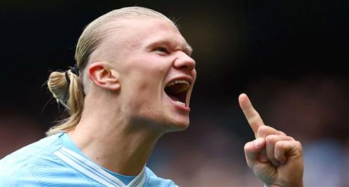 هدف مانشستر سيتي الأول أمام ايفرتون (هالاند)