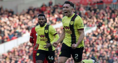 هدف بيرنلي أمام ليفربول