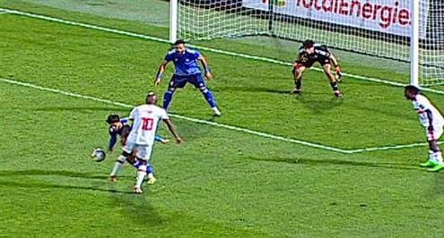 هدف ضائع من الجزيري والمطالبة بركلة جزاء في مباراة أبو سليم والزمالك