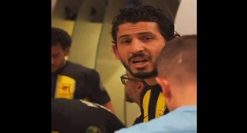 خطاب حماسي من أحمد حجازي للاعبي الاتحاد قبل التأهل لنصف نهائي كأس خادم الحرمين