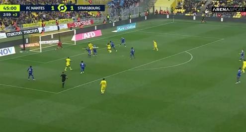 رأسية خطيرة لمصطفى محمد أمام ستراسبورج