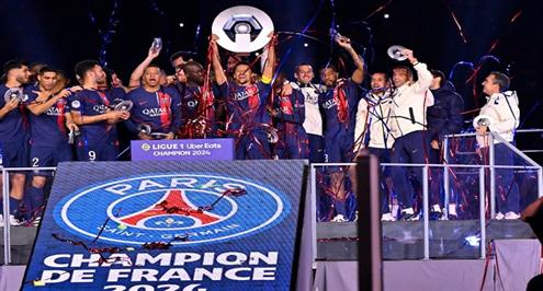  مراسم احتفال وتتويج باريس سان جيرمان بلقب الدوري الفرنسي