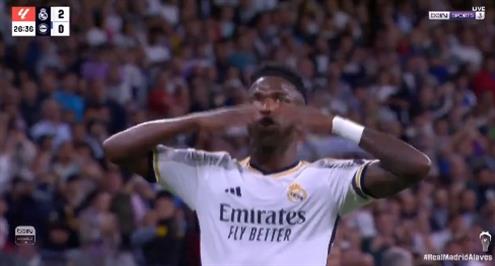 هدف ريال مدريد الثاني أمام ألافيس (فينيسيوس)