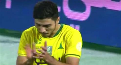 فرصة ضائعة من محمد شريف أمام أبها