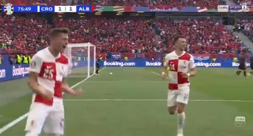 هدف ذاتي.. هدف كرواتيا الثاني أمام ألبانيا (كلاوس جاسولا)