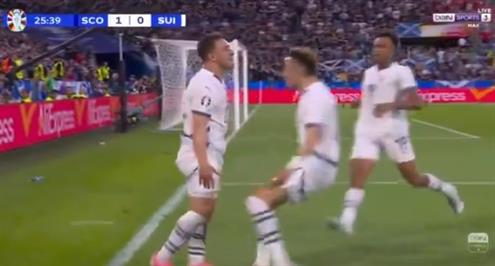 هدف سويسرا الأول أمام اسكتلندا (شاكيري)