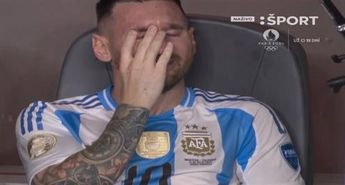 لحظة خروج ميسي مصابا ويدخل في نوبة بكاء في نهائي كوبا أمريكا