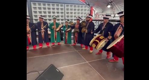 فولكلور خاص من جماهير تركيا في شوارع ألمانيا