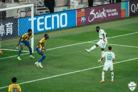 ثلاثية أهلي جدة أمام الغرافة في الشوط الأول