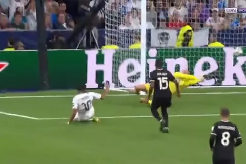 فرصة هدف لمبابي أمام يوفنتوس