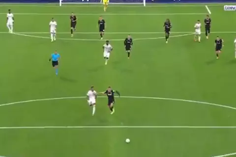 فلاهوفيتش يهدر هدف محقق أمام ريال مدريد