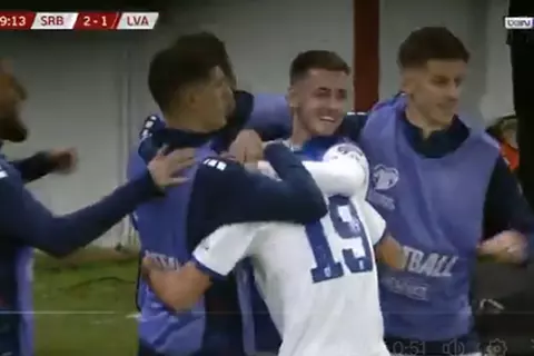 هدف صربيا الثاني أمام لاتفيا (ألكسندر ستانكوفيتش)