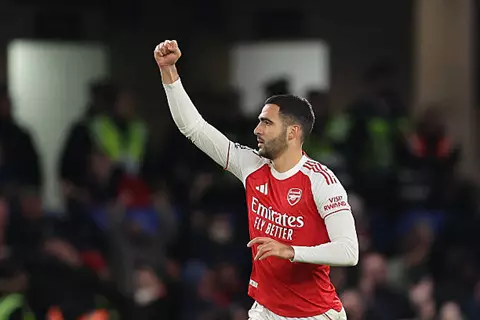 هدف أرسنال الأول أمام تشيلسي (ميرينو)