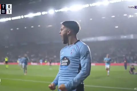 هدف سيلتا فيجو الأول امام برشلونة (سيرجيو كاريرا)