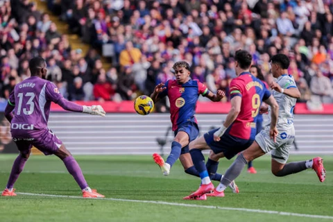 ملخص مباراة برشلونة وألافيس