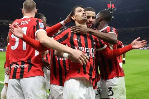 أهداف مباراة ميلان وإنتر ميلان 