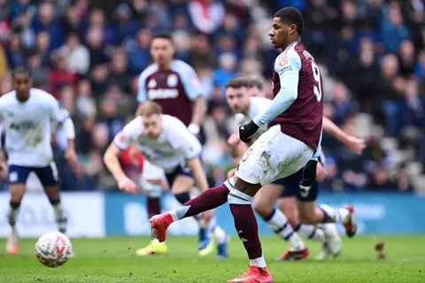 هدف أستون فيلا الثاني أمام بريستون نورث (راشفورد)