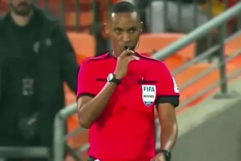 الحكم يلغي هدف ثاني لبيراميدز أمام أورلاندو