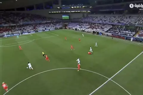 النني كاد ان يتسبب في إلغاء هدف عالمي للجزيرة أمام شباب الأهلي