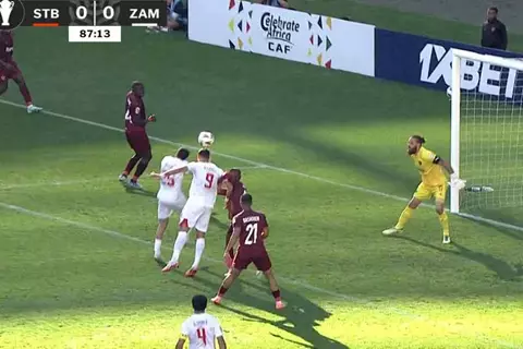 حارس مرمى ستيلينبوش والقائم يمنعان الزمالك من هدف 