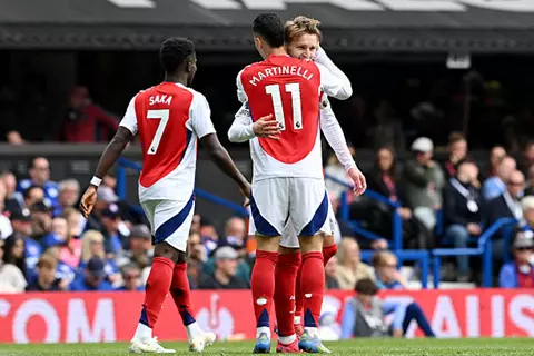 هدف أرسنال الثاني أمام إيبسويتش تاون