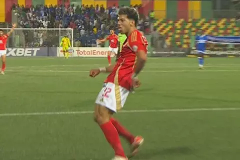 شاهد.. هدف إمام عاشور أمام الهلال بصوت الجماهير