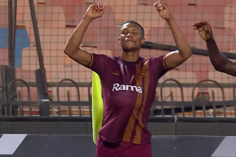 هدف ستيلينبوش الأول أمام الزمالك (سيهلي ندولي)