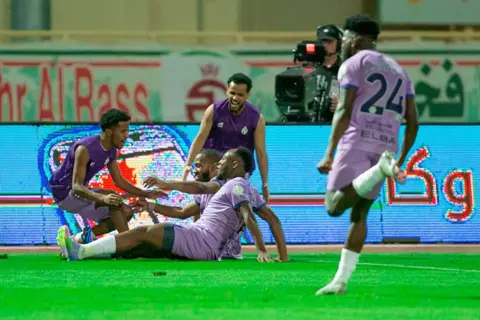 هدف الخلود أمام الاتفاق