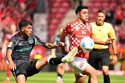 أهداف مباراة ماينز وباير ليفركوزن