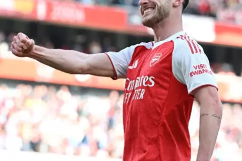 هدف أرسنال الأول أمام نيوكاسل (ديكلان رايس)