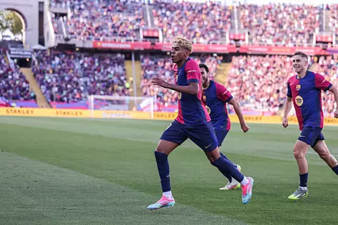 هدف برشلونة الأول أمام فياريال