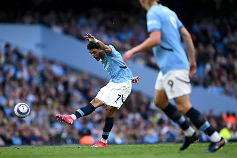 تسديدة صاروخية.. هدف مانشستر سيتي الأول أمام بورنموث (عمر مرموش)