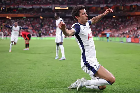 هدف توتنهام أمام مانشستر يونايتد