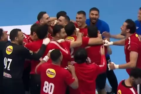 كرة يد.. فرحة لاعبي الأهلي بالفوز بكأس الكؤوس الإفريقية