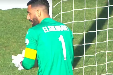 تسديدة قوية من صنداونز وتصدي أحمد الشناوي