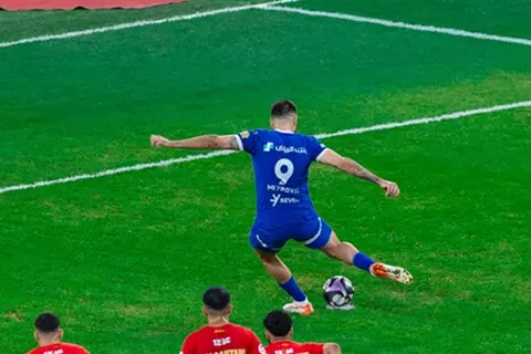 هدف الهلال الأول أمام القادسية (ميتروفيتش)