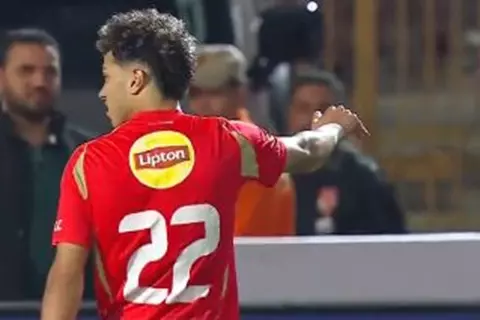 هدف الأهلي السادس أمام فاركو ( إمام عاشور )