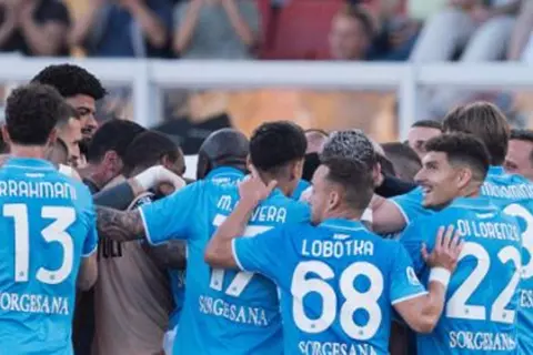 هدف نابولي أمام ليتشي