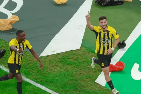 هدف اتحاد جدة الثاني أمام القادسية