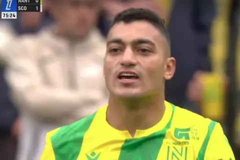 ملخص لمسات مصطفى محمد أمام أنجيه 