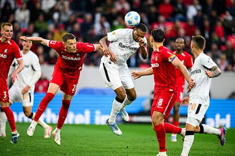 أهداف مباراة فرايبورج وباير ليفركوزن