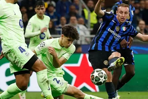 هدف إنتر الرابع أمام برشلونة (فراتيسي)