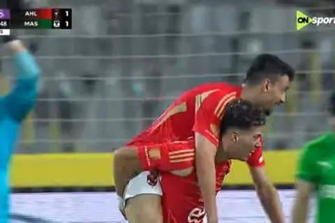 هدف الأهلي الثاني أمام المصري (طاهر محمد طاهر)