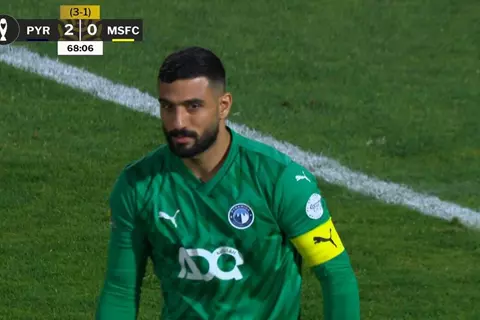 انقاذ من أحمد الشناوي أمام صنداونز