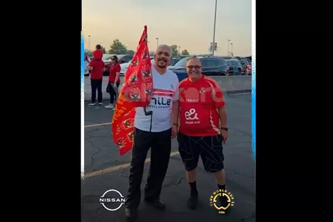 "زملكاوي بعلم الأهلي.. وتفاعل الجماهير مع الباندا" لقطات خاصة قبل مباراة الأهلي وبورتو في مونديال الأندية