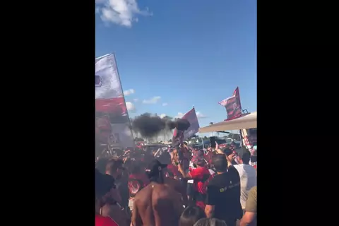 حماس جماهير فلامنجو قبل مواجهة لوس أنجلوس