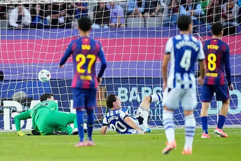 هدف ريال سوسيداد الأول أمام برشلونة (أودريوزولا)