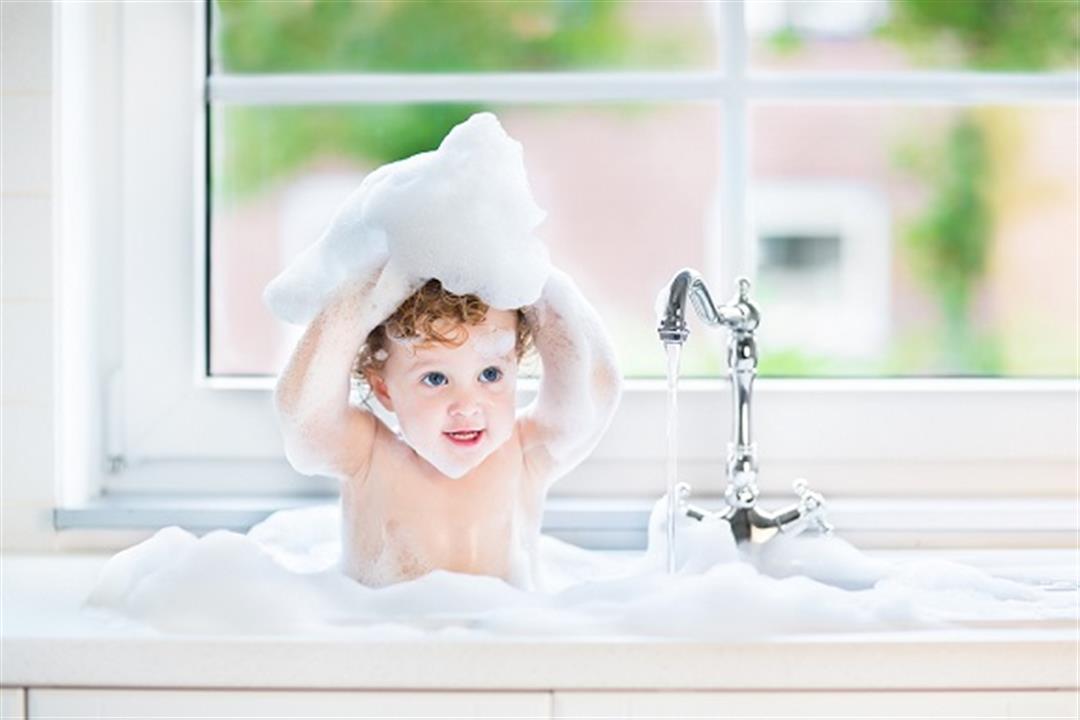 Baby-Taking-Bath
